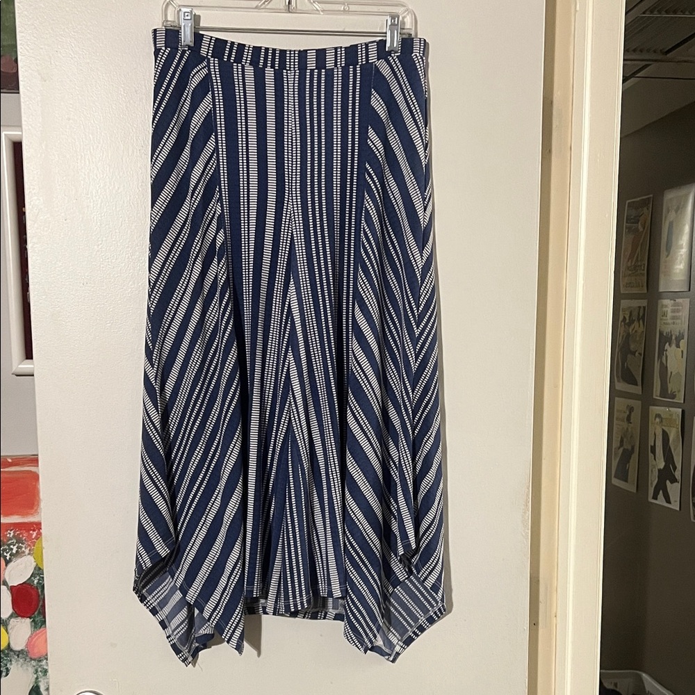 Joseph Ribkoff blue/off white wide leg pants with asymmetrical hem